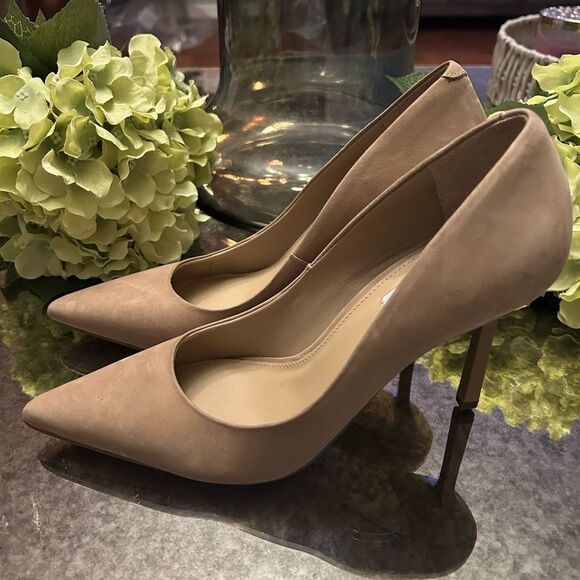 Steve Madden Classie Pointed Toe Pumps - Picture 3 of 6